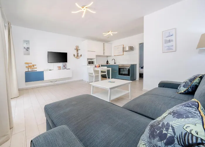 Дом отдыха La Vela Azul - Pool & Tennis - Free Ac & Good Wifi - By Lanzarote