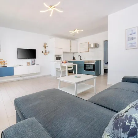 Tatil Evi La Vela Azul - Pool & Tennis - Free Ac & Good Wifi - By Lanzarote